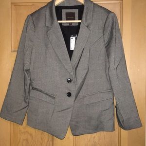 The Limited suit set. Jacket Sz M. Pants Sz 8 Reg